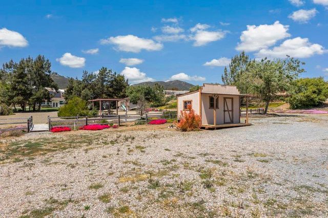 3232 N Twin Oaks Valley Rd, San Marcos, CA 92069