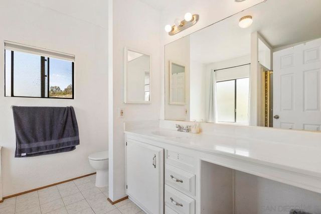 3232 N Twin Oaks Valley Rd, San Marcos, CA 92069