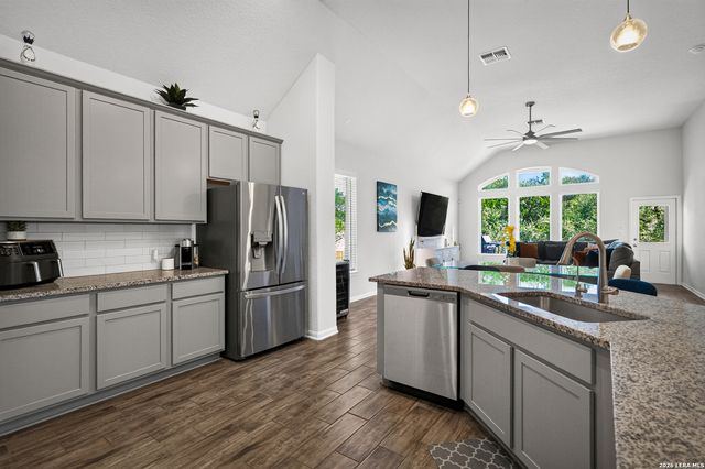 25046 Las Pilas, San Antonio, TX 78261