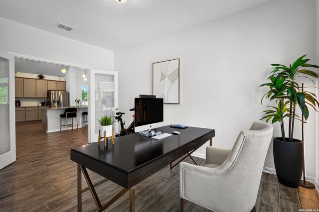 25046 Las Pilas, San Antonio, TX 78261