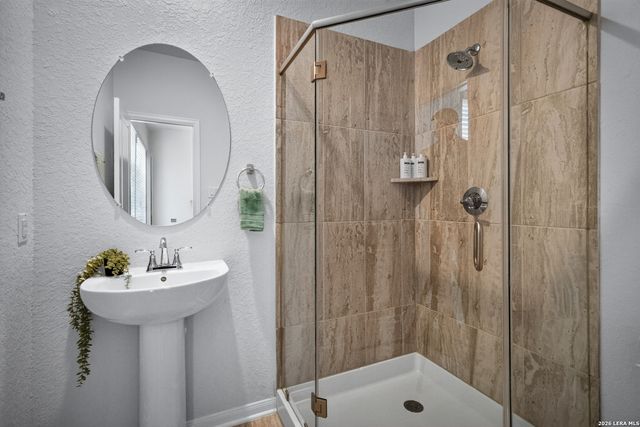 25046 Las Pilas, San Antonio, TX 78261