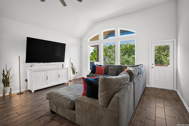 25046 Las Pilas, San Antonio, TX 78261