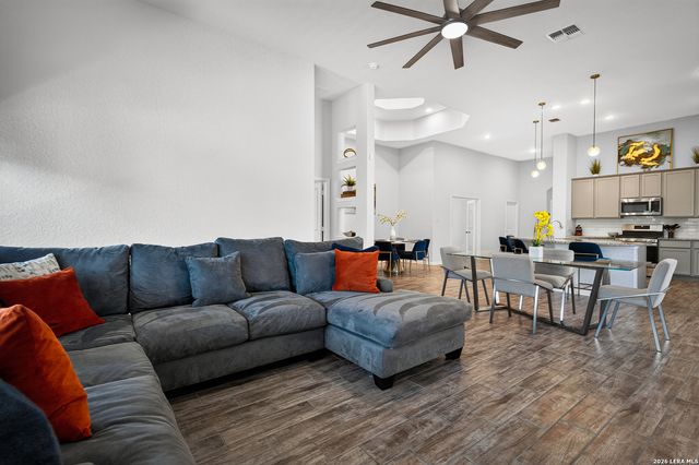 25046 Las Pilas, San Antonio, TX 78261