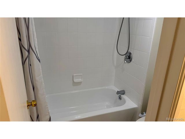 9725 E Harvard Ave 411, Denver, CO 80231