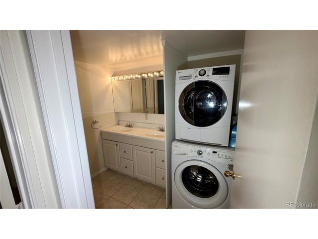 9725 E Harvard Ave 411, Denver, CO 80231