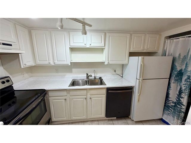 9725 E Harvard Ave 411, Denver, CO 80231