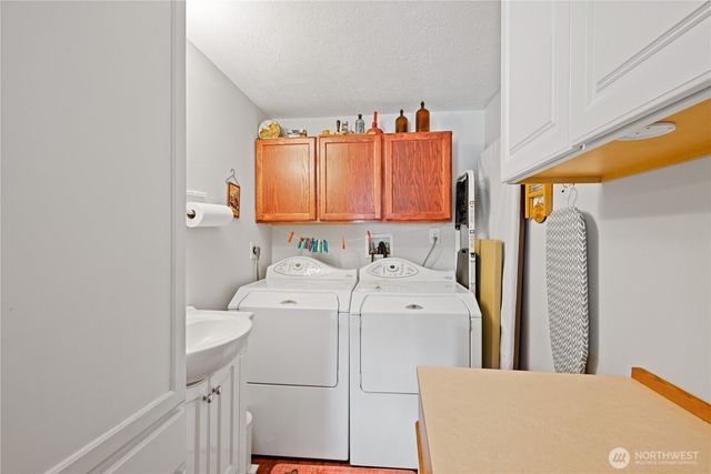 722 SW 2nd Avenue, Castle Rock, WA 98611