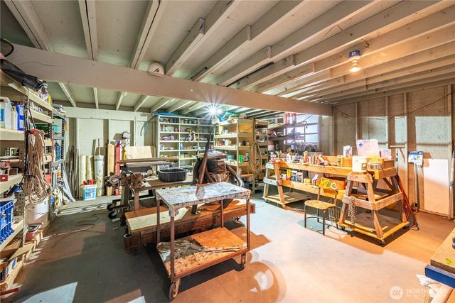 722 SW 2nd Avenue, Castle Rock, WA 98611