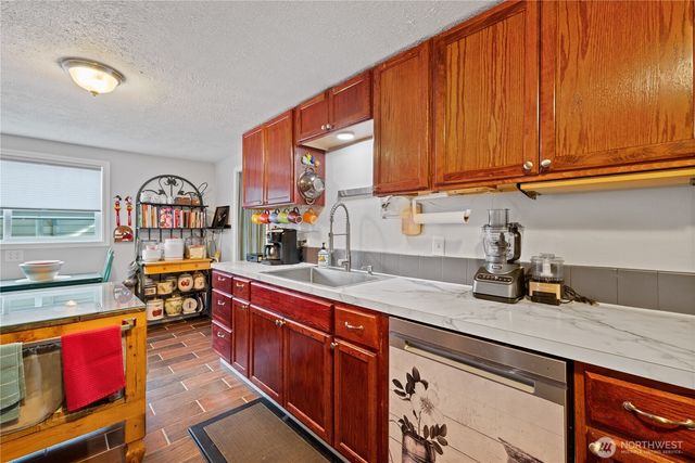 722 SW 2nd Avenue, Castle Rock, WA 98611
