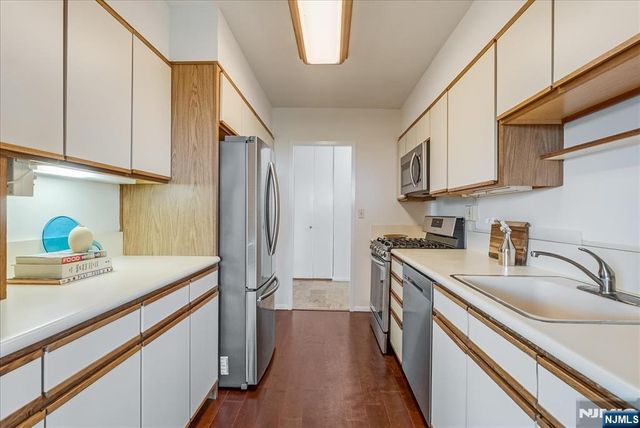 926 Bloomfield Avenue, Glen Ridge, NJ 07028
