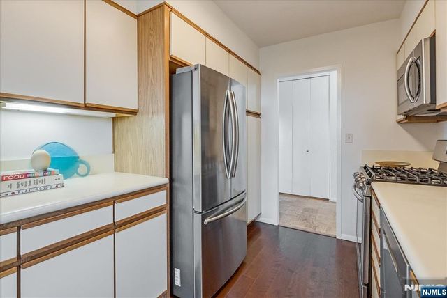 926 Bloomfield Avenue, Glen Ridge, NJ 07028