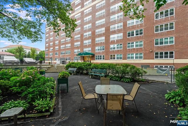 926 Bloomfield Avenue, Glen Ridge, NJ 07028