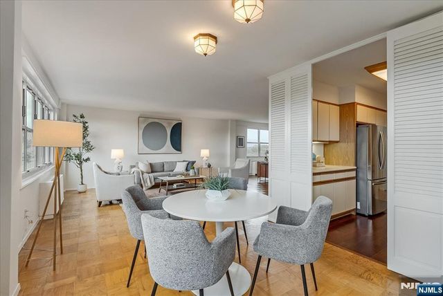 926 Bloomfield Avenue, Glen Ridge, NJ 07028