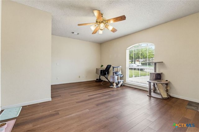 907 Vernon Drive, Copperas Cove, TX 76522