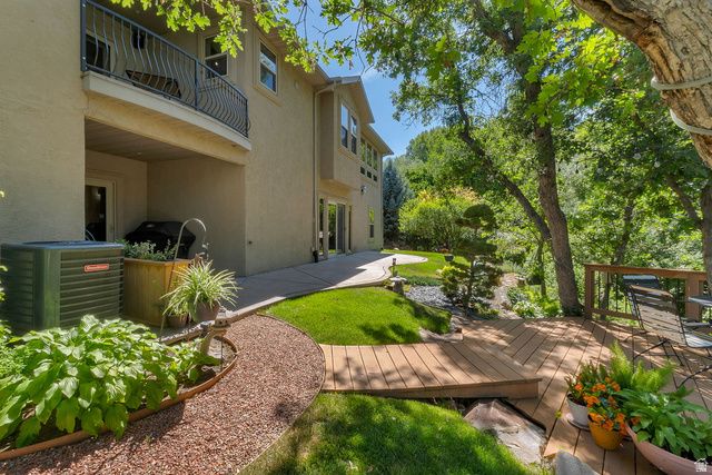 1957 N SMITHRIDGE DR, Lehi, UT 84043