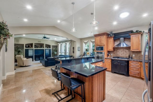 1957 N SMITHRIDGE DR, Lehi, UT 84043