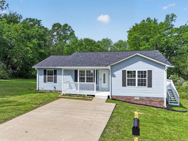 211 St Catherine Ct, Columbia, TN 38401