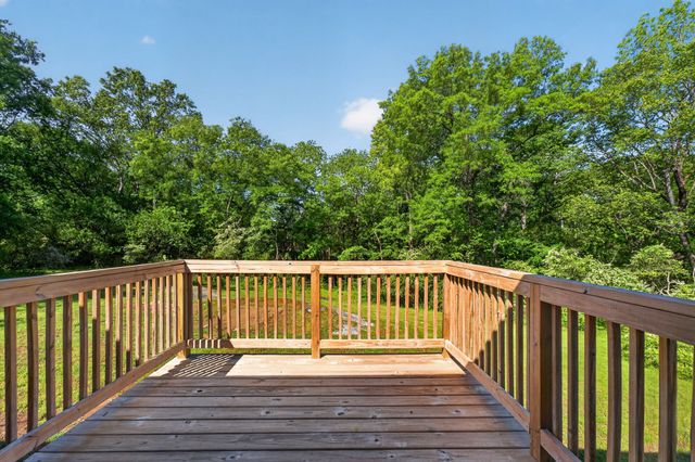 211 St Catherine Ct, Columbia, TN 38401