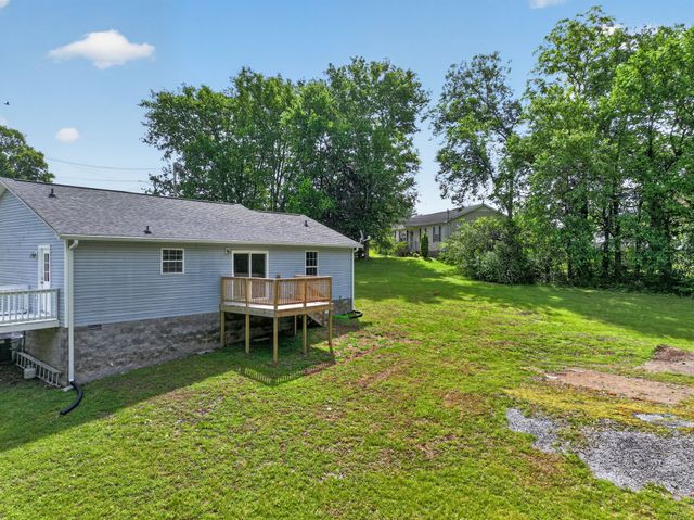 211 St Catherine Ct, Columbia, TN 38401