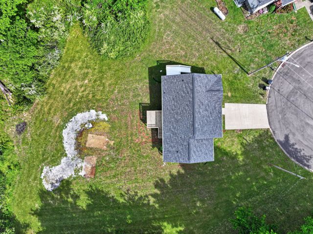 211 St Catherine Ct, Columbia, TN 38401