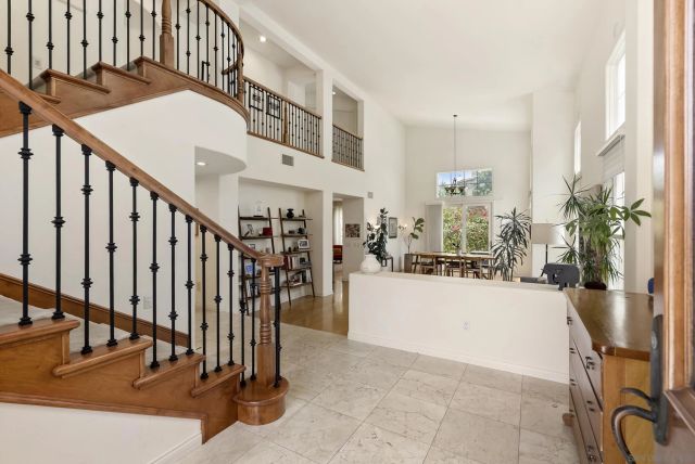 1366 Caminito Arriata, La Jolla, CA 92037