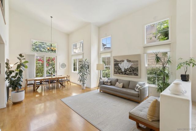 1366 Caminito Arriata, La Jolla, CA 92037