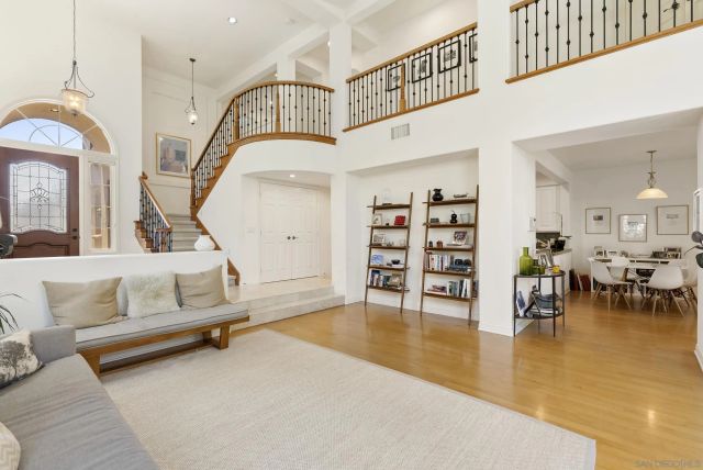 1366 Caminito Arriata, La Jolla, CA 92037