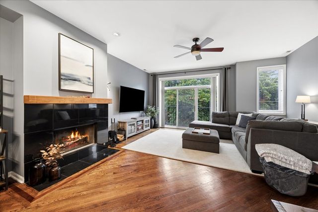 2724 W Cortez Street 3, Chicago, IL 60622