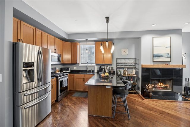 2724 W Cortez Street 3, Chicago, IL 60622