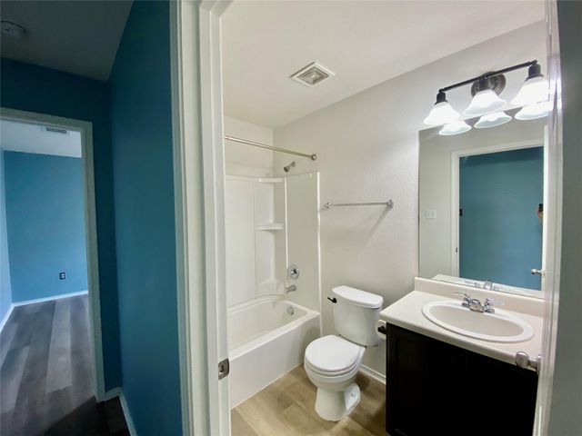 108 King Elder LN, Leander, TX 78641