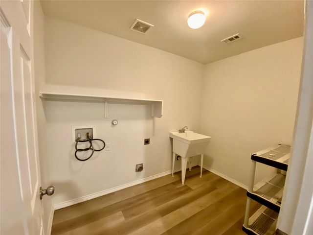 108 King Elder LN, Leander, TX 78641