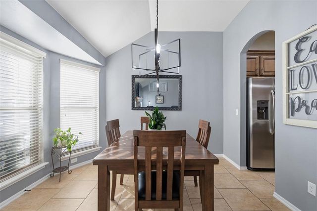 104 Broadway Circle, Oklahoma City, OK 73170