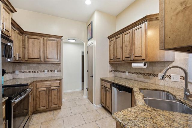 104 Broadway Circle, Oklahoma City, OK 73170