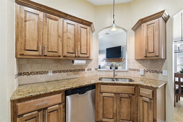 104 Broadway Circle, Oklahoma City, OK 73170