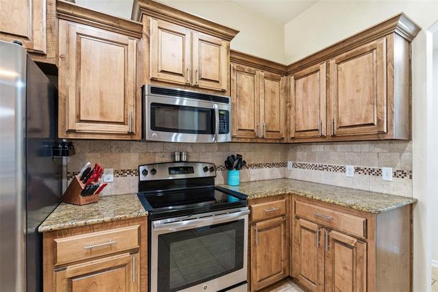 104 Broadway Circle, Oklahoma City, OK 73170