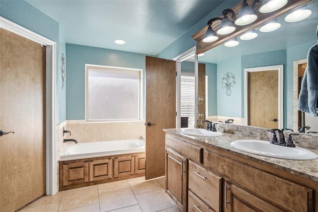 104 Broadway Circle, Oklahoma City, OK 73170