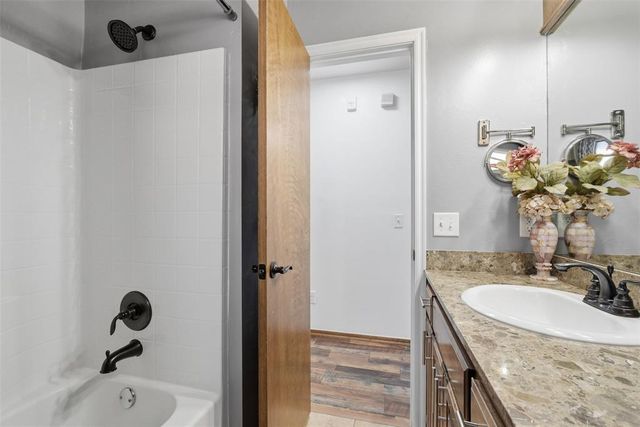 104 Broadway Circle, Oklahoma City, OK 73170