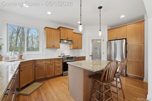 9028 Green Hickory Lane, Tyrone Township, MI 48430