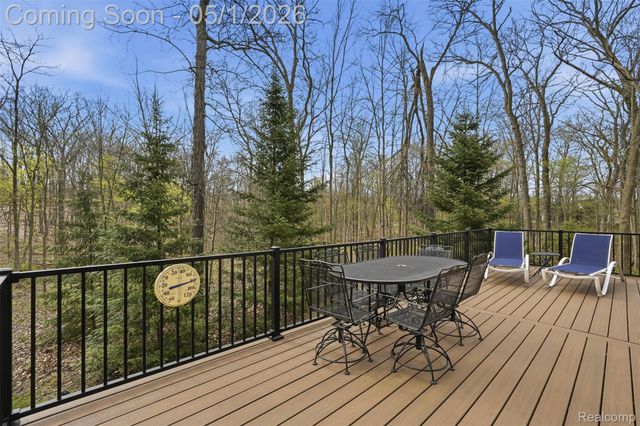 9028 Green Hickory Lane, Tyrone Township, MI 48430