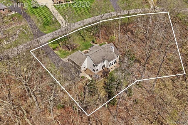 9028 Green Hickory Lane, Tyrone Township, MI 48430