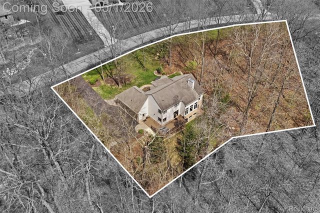 9028 Green Hickory Lane, Tyrone Township, MI 48430