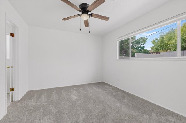 9429 Dona Marguerita Avenue NE, Albuquerque, NM 87111