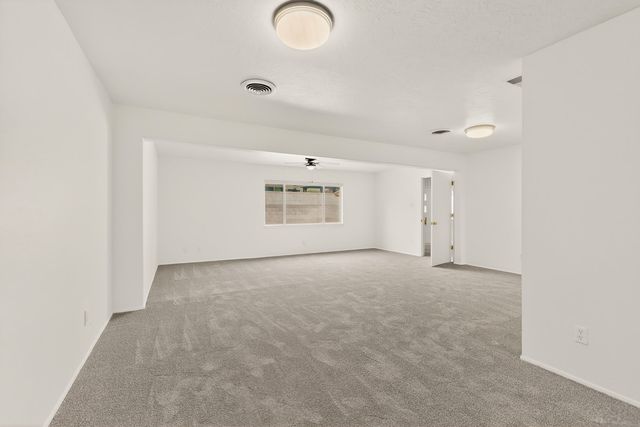 9429 Dona Marguerita Avenue NE, Albuquerque, NM 87111