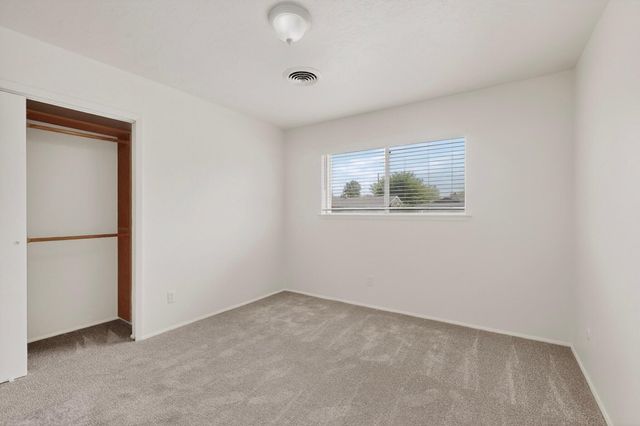 9429 Dona Marguerita Avenue NE, Albuquerque, NM 87111