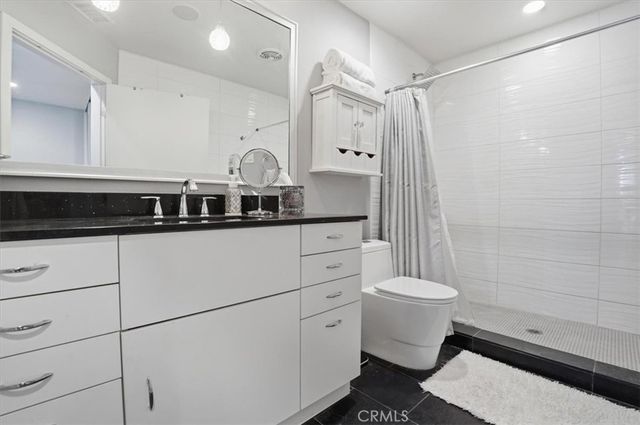 22346 Canyon Club, Canyon Lake, CA 92587