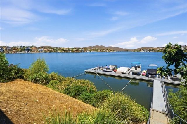 22346 Canyon Club, Canyon Lake, CA 92587