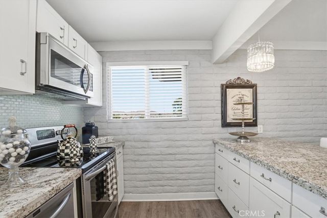 22346 Canyon Club, Canyon Lake, CA 92587