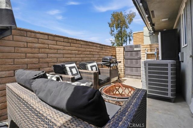 22346 Canyon Club, Canyon Lake, CA 92587