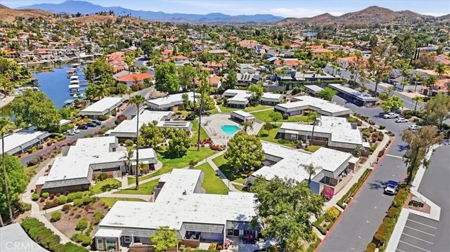 22346 Canyon Club, Canyon Lake, CA 92587
