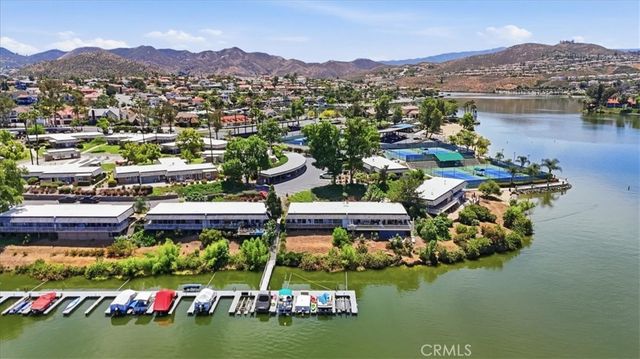 22346 Canyon Club, Canyon Lake, CA 92587